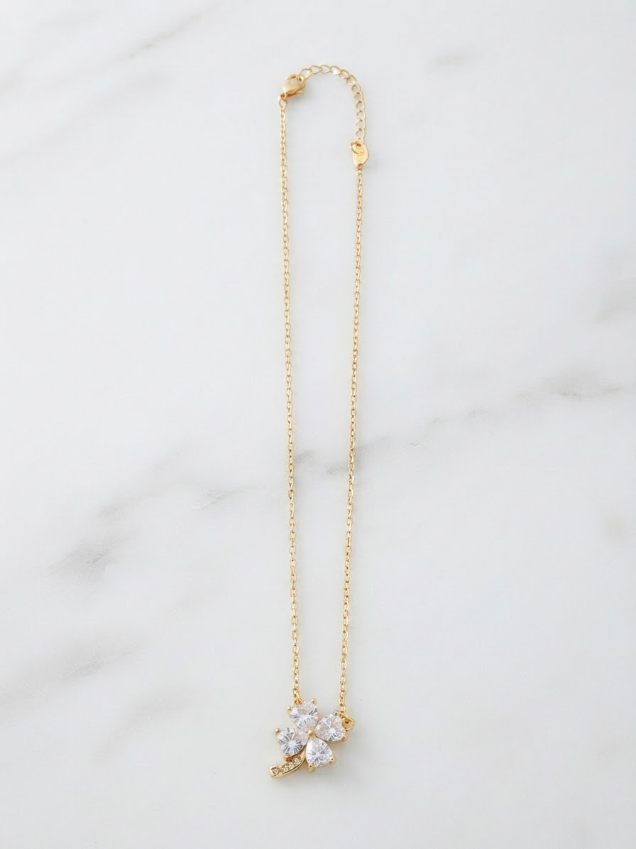 🍀 Collier Trèfle Éclatant