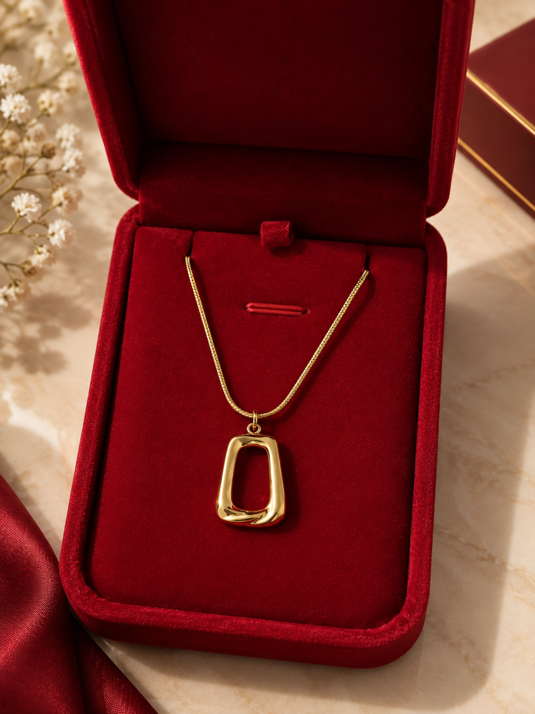 ✨ Collier Géométrique Élégant