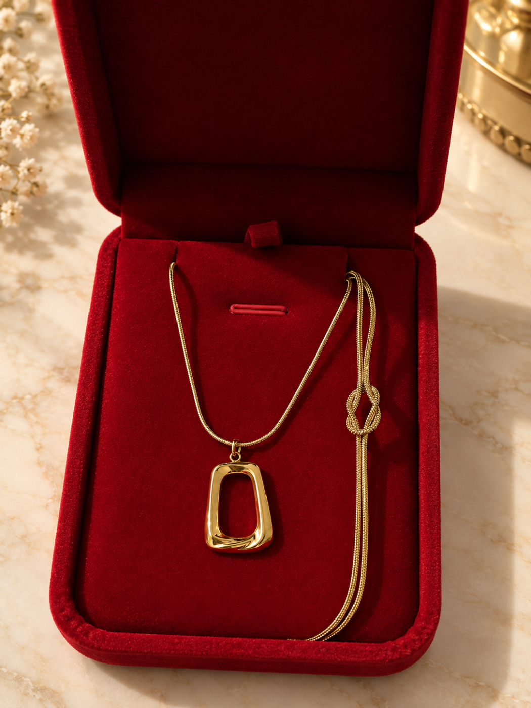 ✨ Collier Géométrique avec Nœud Élégant